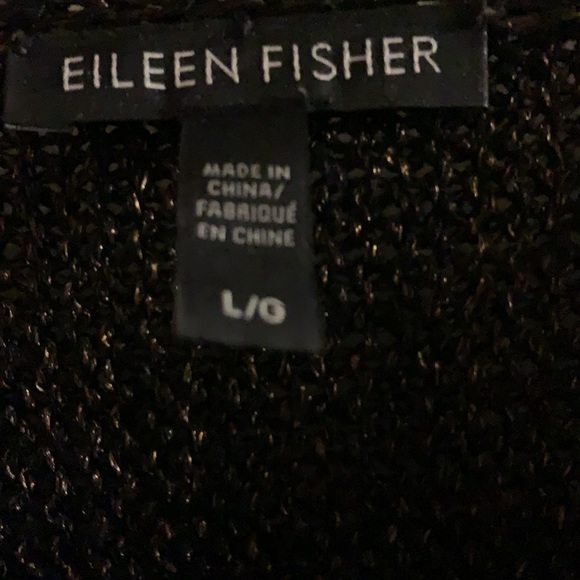 Such a sexy pretty slit sleeve linen top. - Picture 4 of 6